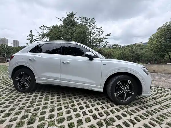 Audi Q3 2022