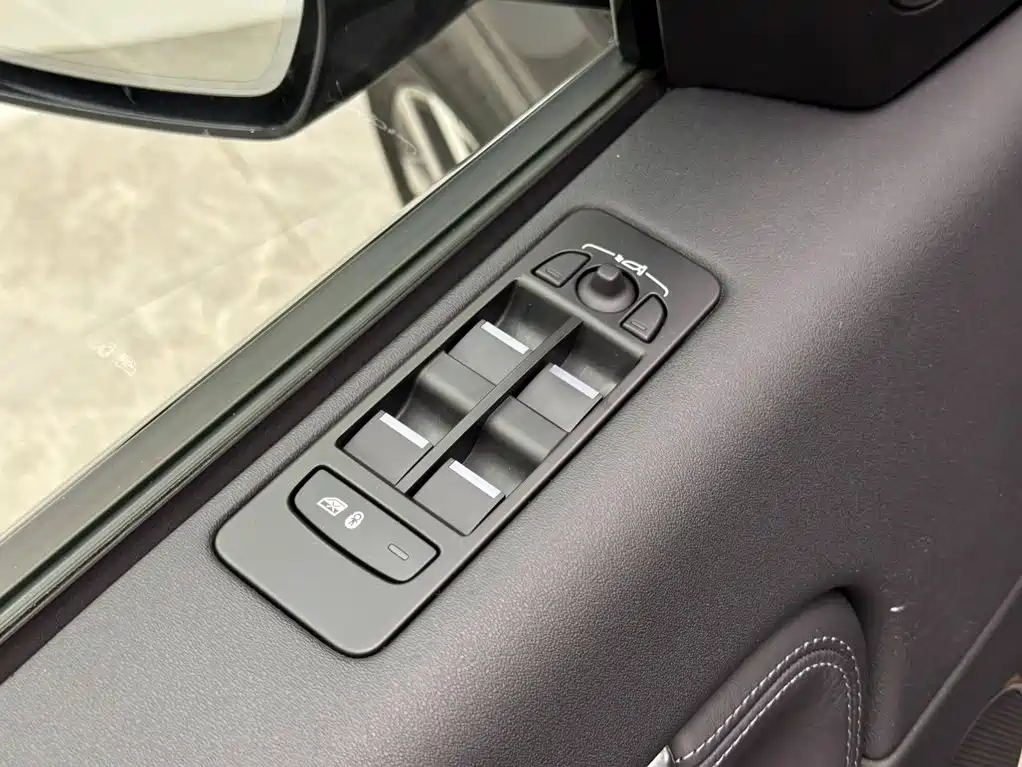 Land Rover Discovery Sport 2024 — фото 16