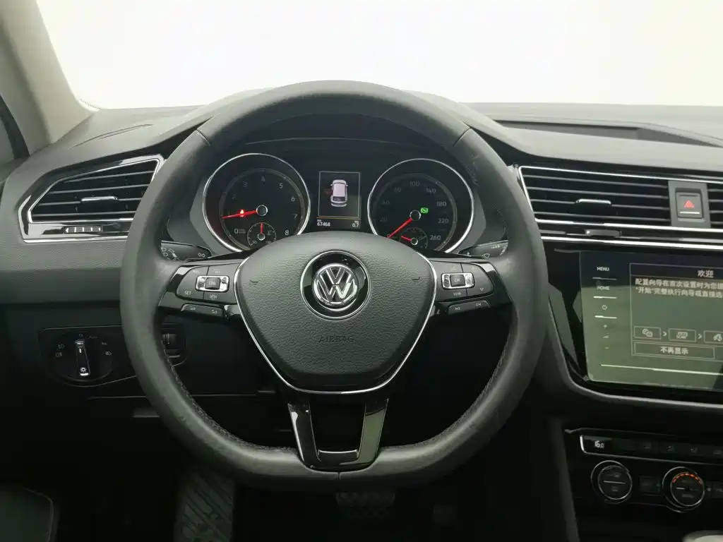 Volkswagen Tiguan L 2020 — фото 11