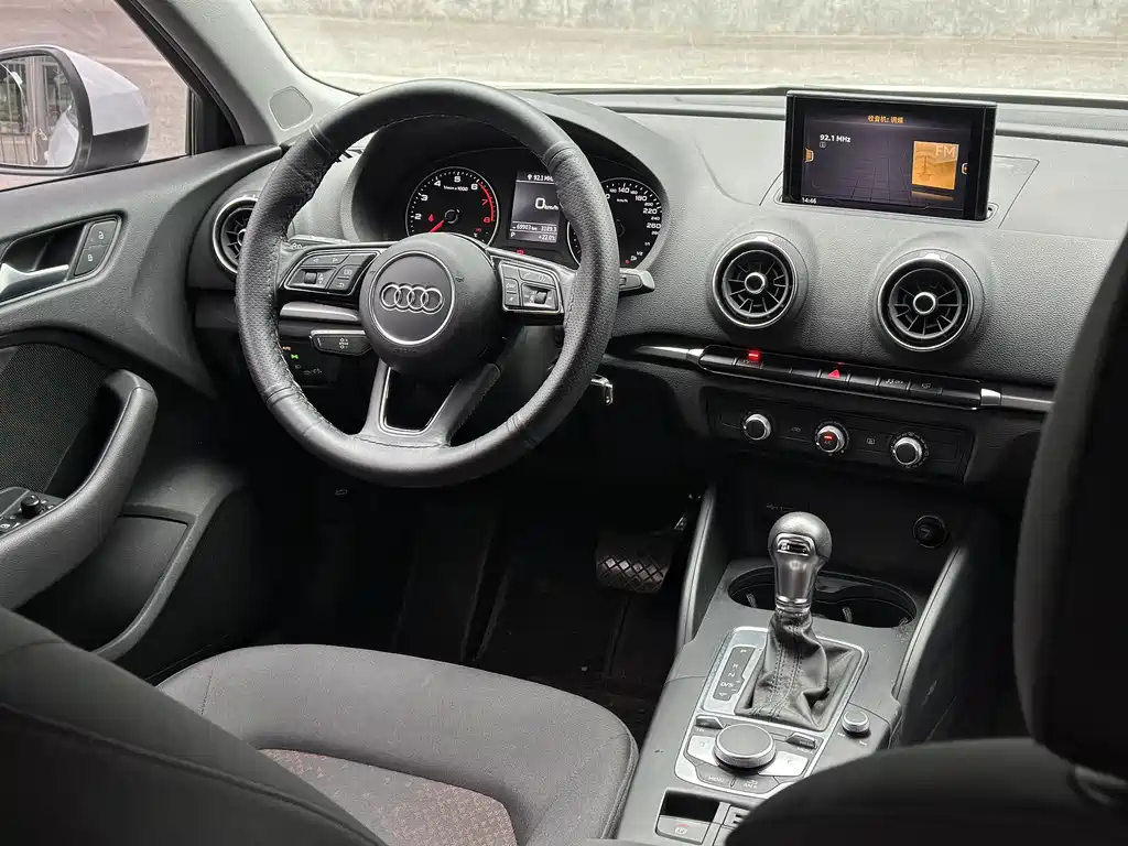 Audi A3 2020 — фото 10
