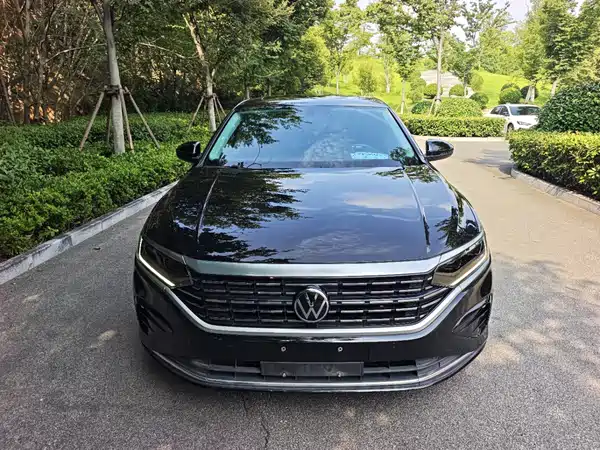 Volkswagen Passat 2022