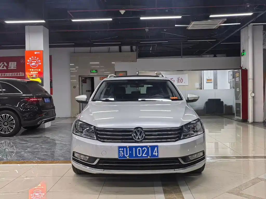Volkswagen Magotan 2012