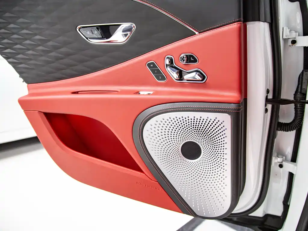 Bentley Flying Spur 2021 — фото 9