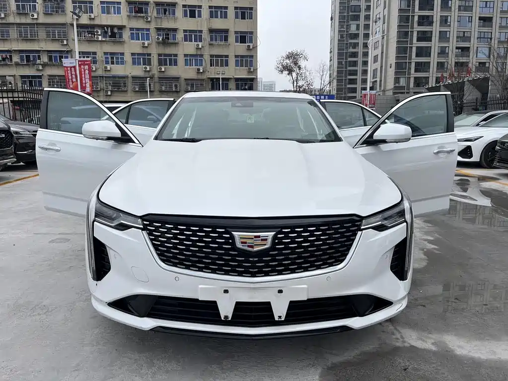 Cadillac CT4 2023 — фото 17