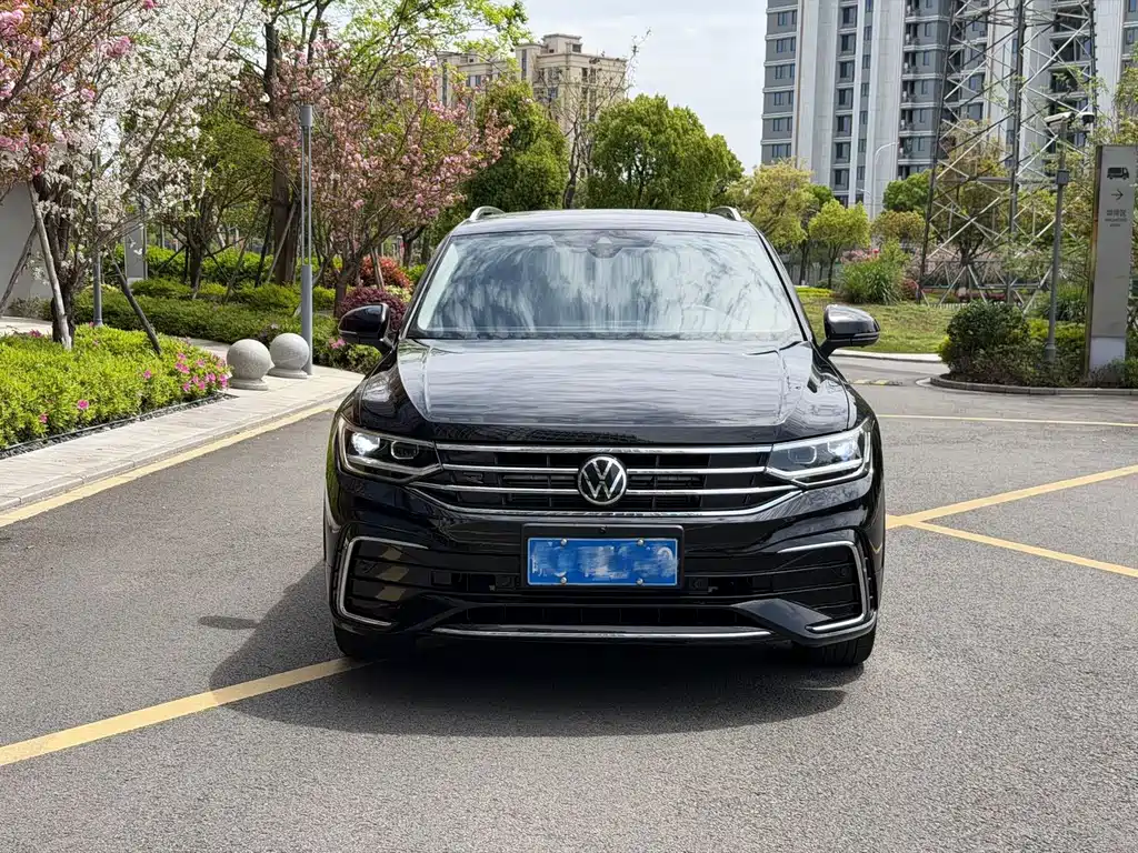 Volkswagen Tiguan L 2023