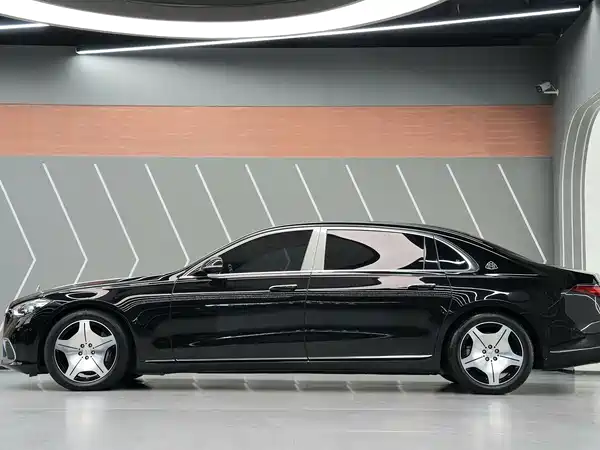 Mercedes-Benz Maybach S-Class 2023
