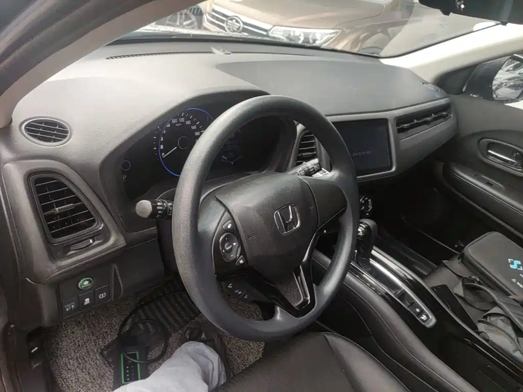 Honda Vezel 2022 — фото 10