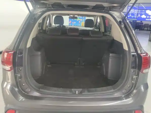 Mitsubishi Outlander 2018