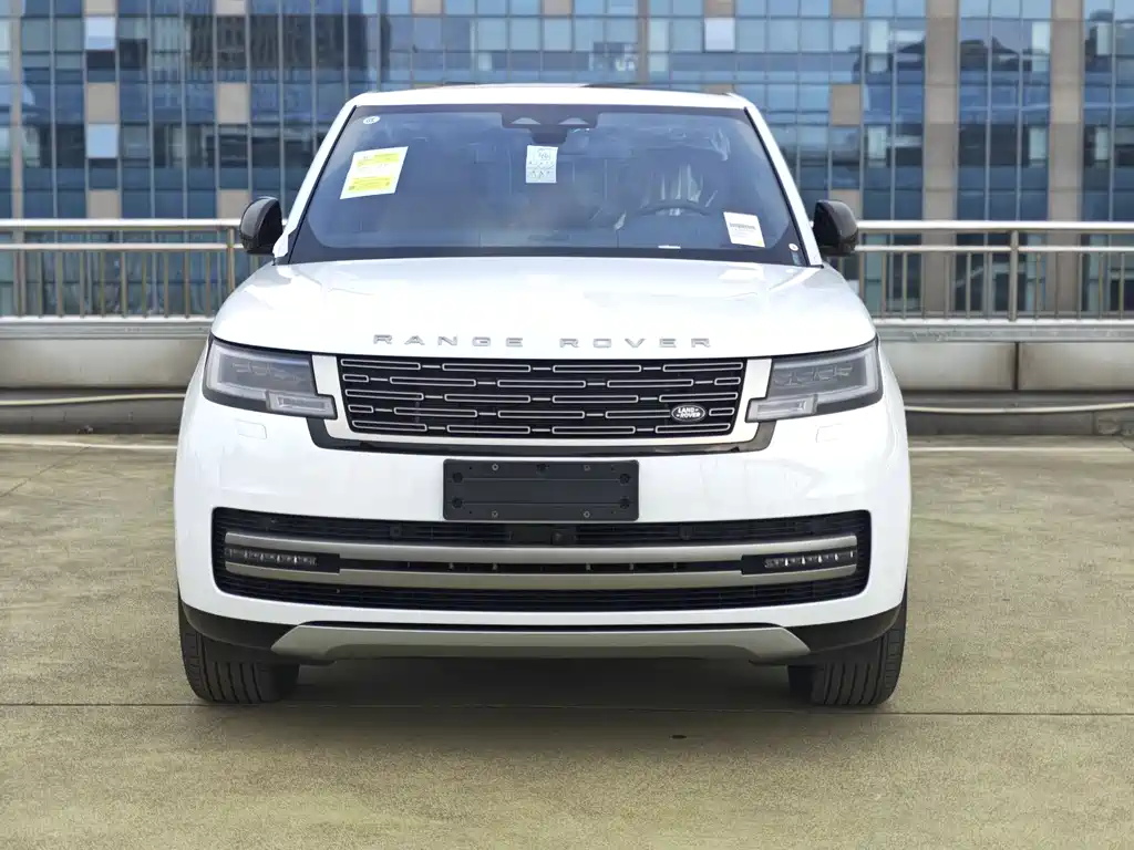 Land Rover Range Rover 2026 — фото 2