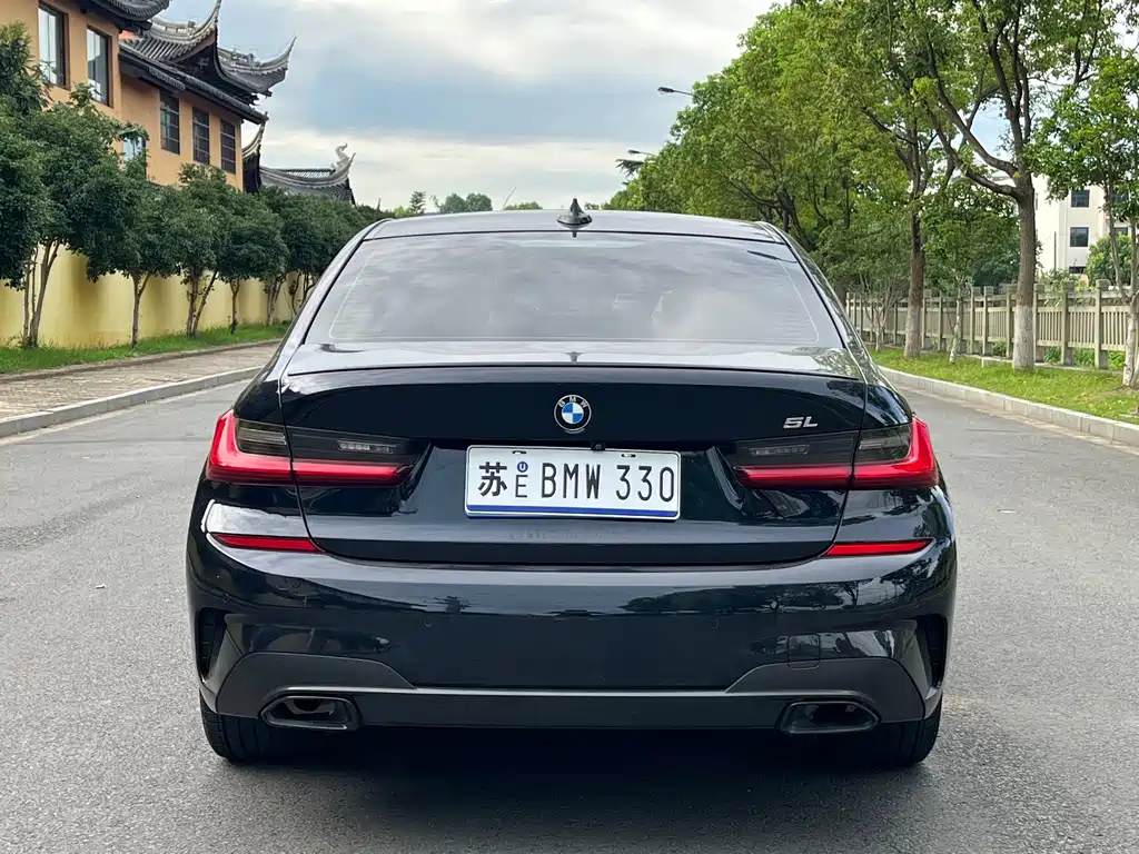 BMW 3 Series 2021