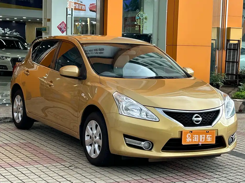 Nissan Tiida 2014 — фото 4
