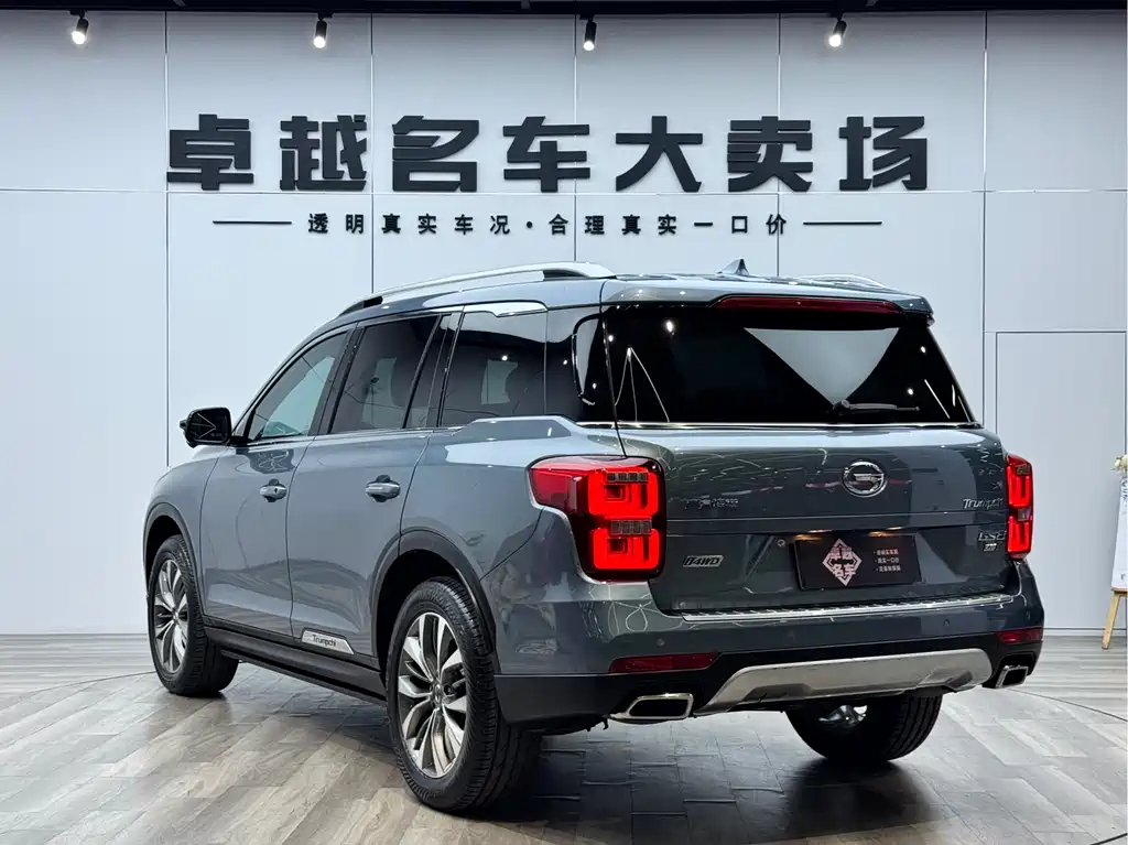 GAC Motor Trumpchi GS8 2017 — фото 15