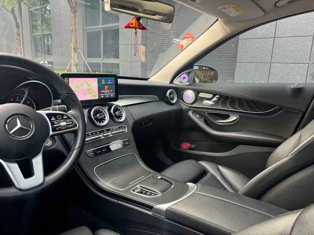 Mercedes-Benz C-Class 2019 — фото 13