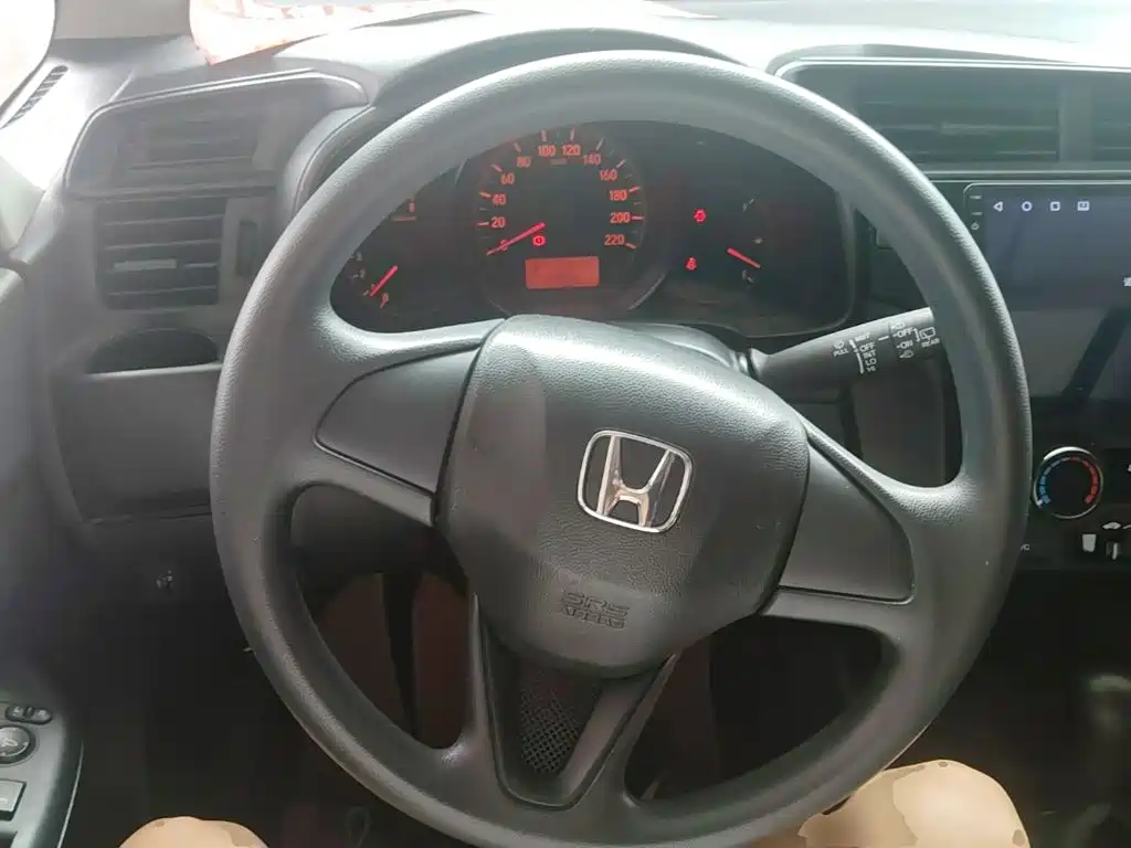 Honda Fit 2018 — фото 11
