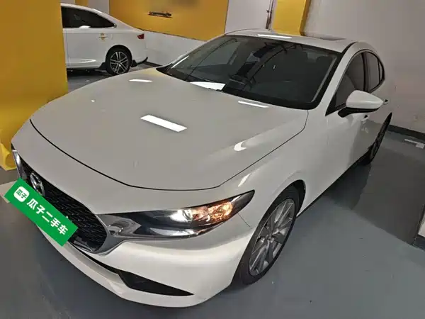 Mazda 3 Axela 2021