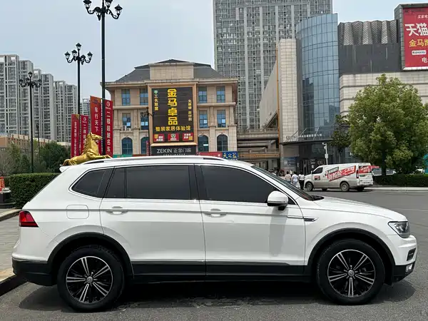 Volkswagen Tiguan L 2020