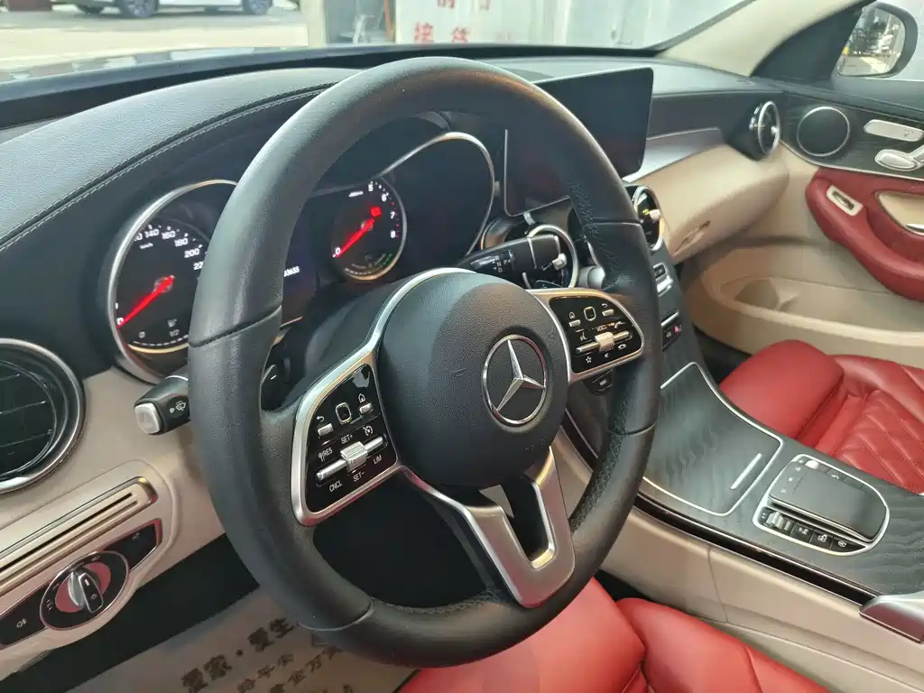 Mercedes-Benz C-Class 2019