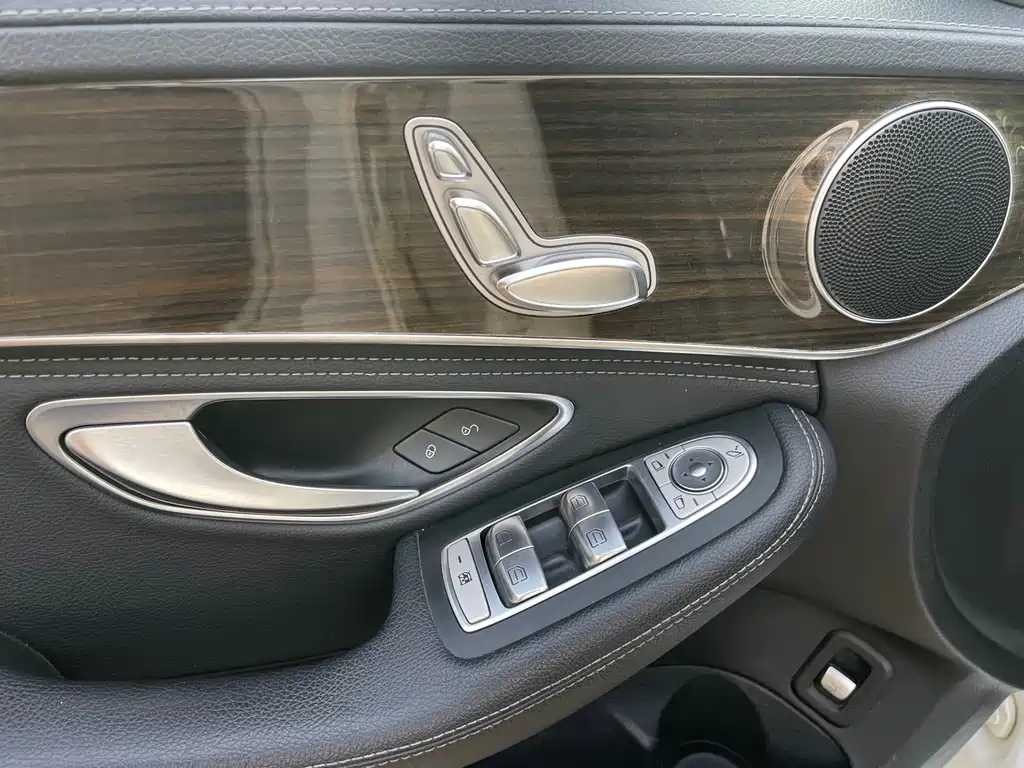 Mercedes-Benz C-Class 2016 — фото 11