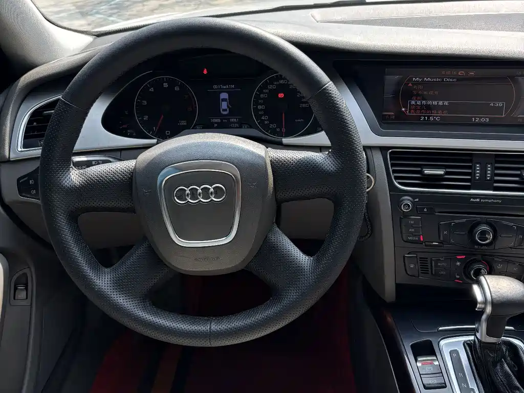 Audi A4L 2010 — фото 15