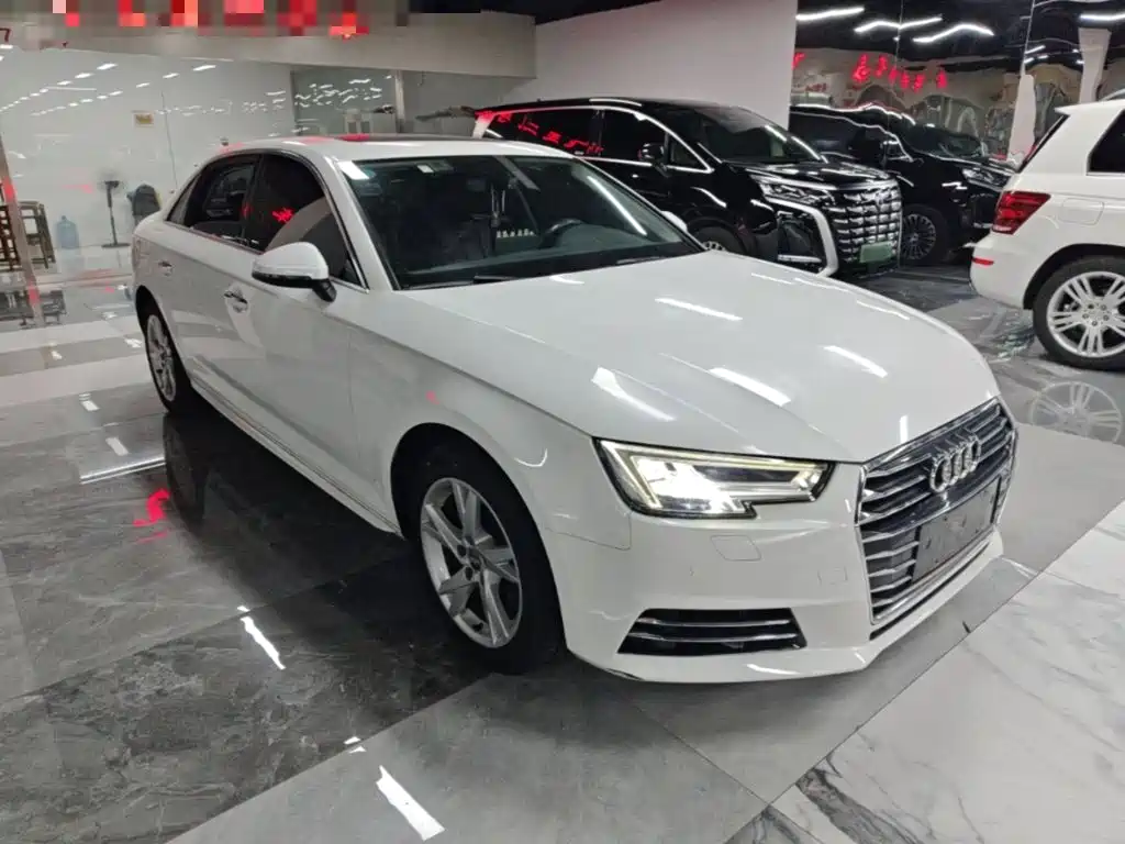 Audi A4L 2018