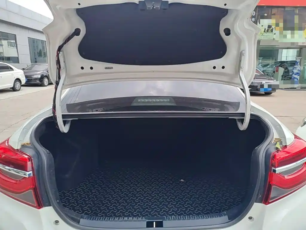 Toyota Vios 2022 — фото 19