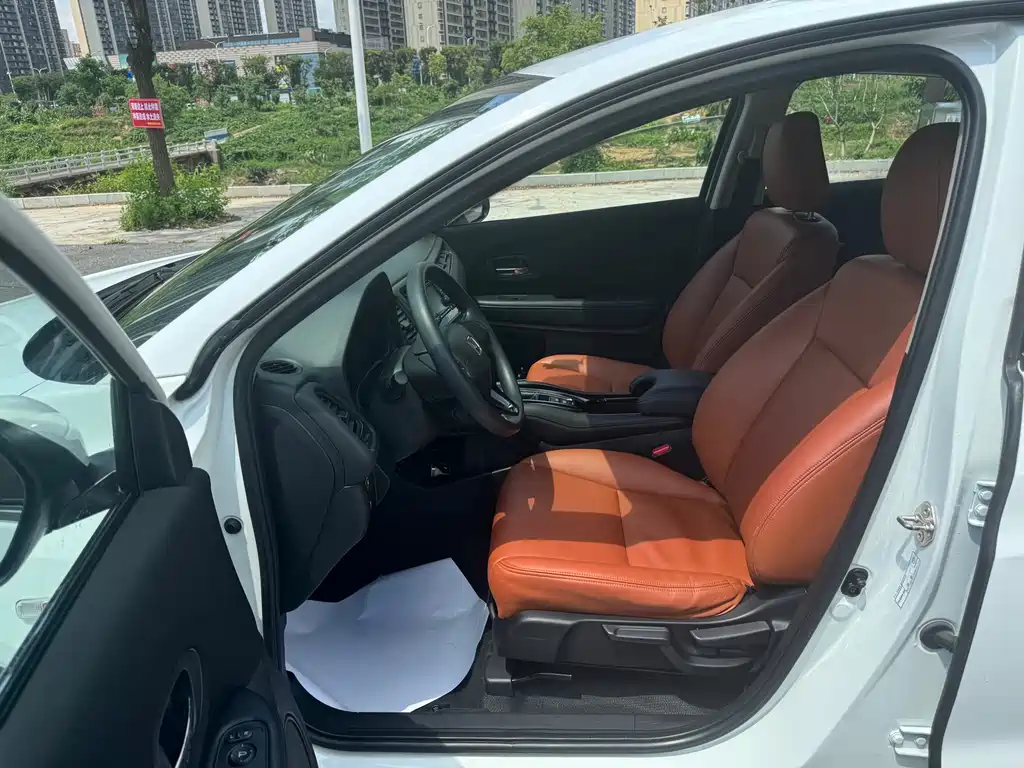 Honda Vezel 2016