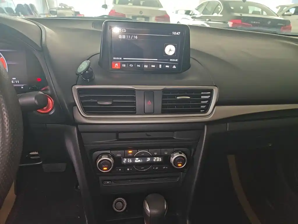 Mazda 3 Angkesela 2019 — фото 13