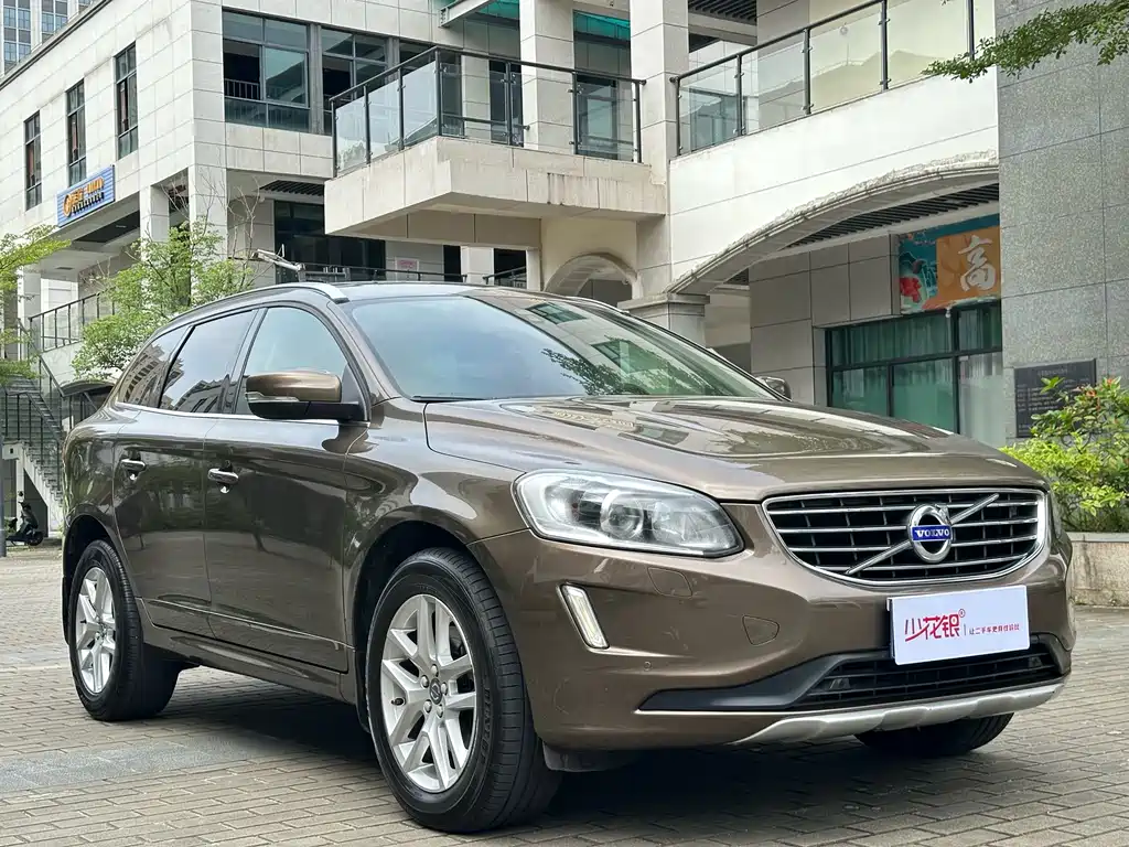 Volvo XC60 2016 — фото 3