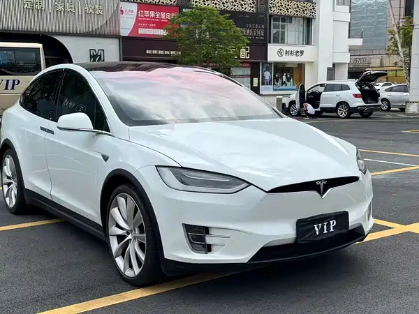 Tesla Model X 2017