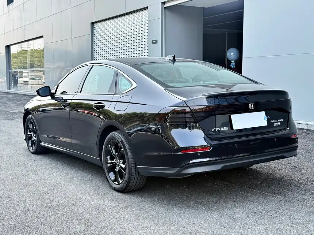 Honda Accord 2024 — фото 13