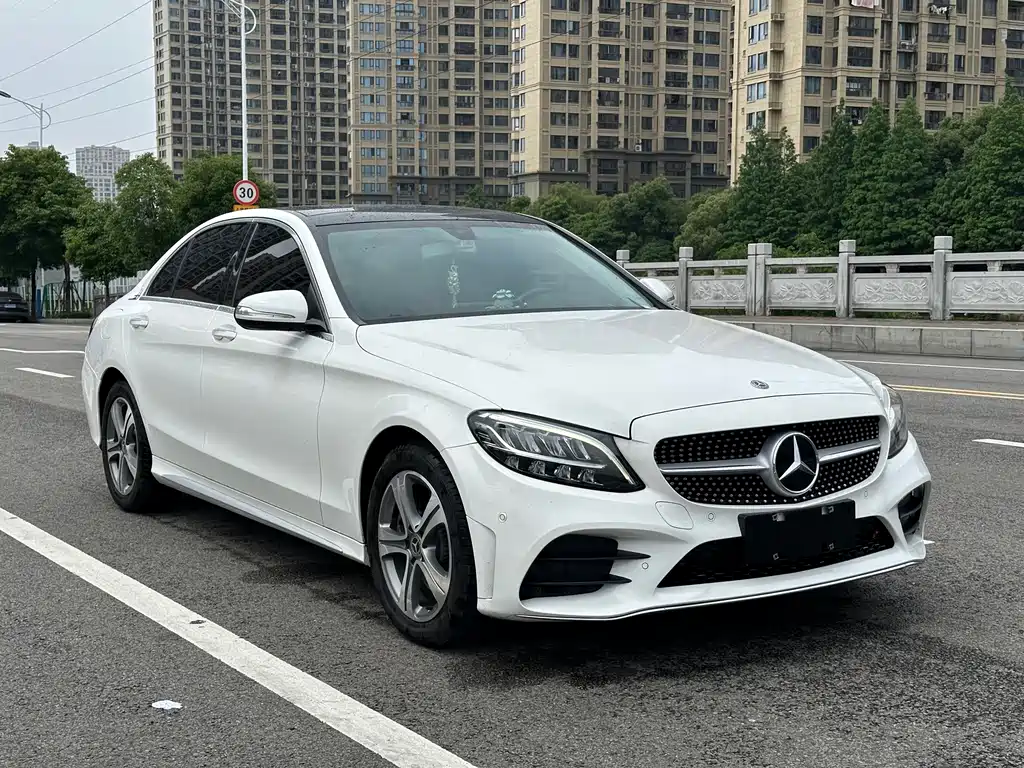 Mercedes-Benz C-Class 2019 — фото 3
