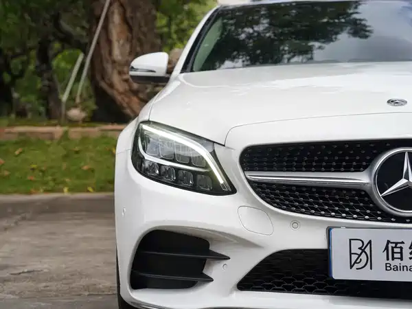 Mercedes-Benz C-Class 2021