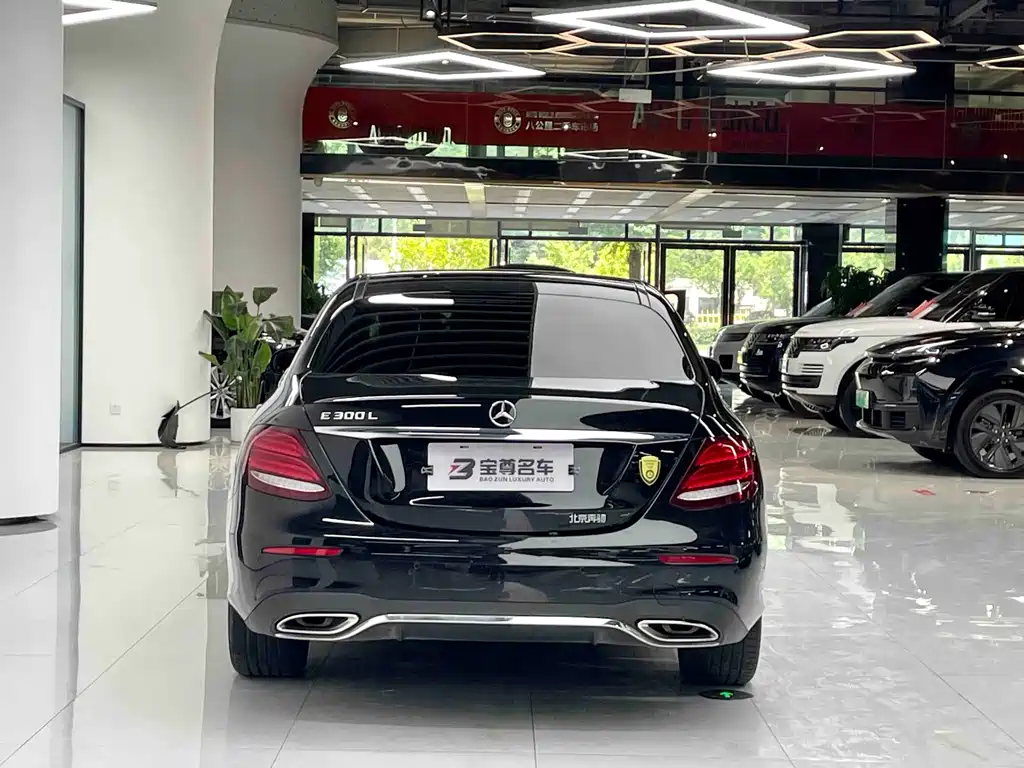 Mercedes-Benz E-Class 2020 — фото 20