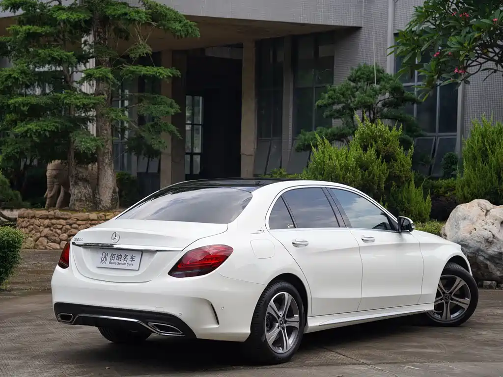 Mercedes-Benz C-Class 2021