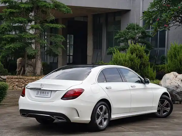 Mercedes-Benz C-Class 2021