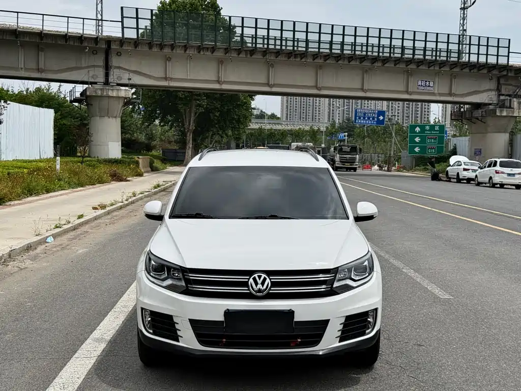 Volkswagen Tiguan 2016 — фото 2