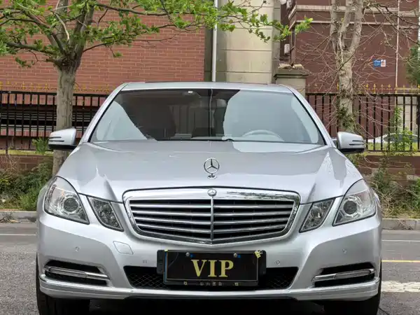 Mercedes-Benz E-Class 2013