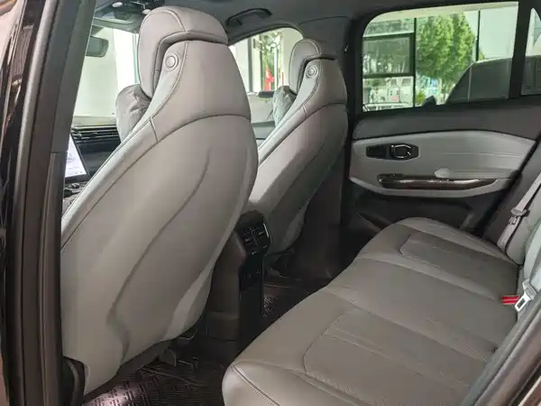 NIO ES6 2020