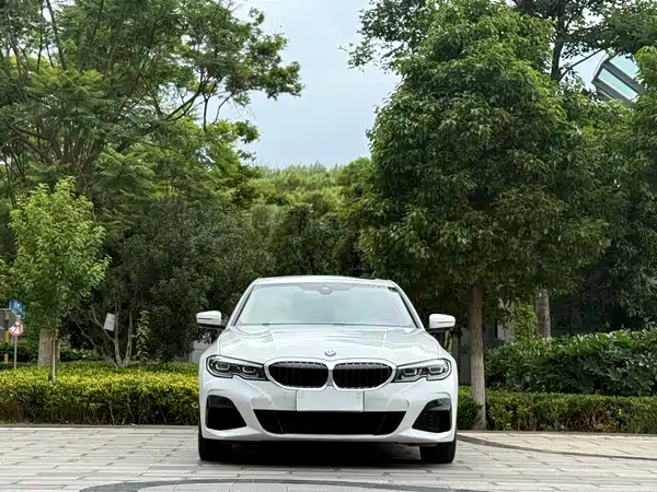 BMW 3 Series 2021