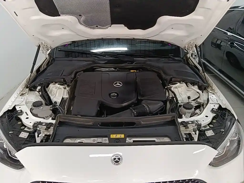 Mercedes-Benz C-Class 2023 — фото 20