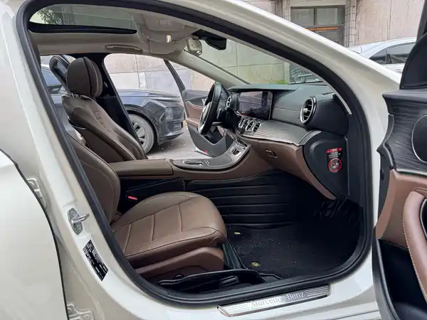 Mercedes-Benz E-Class 2020