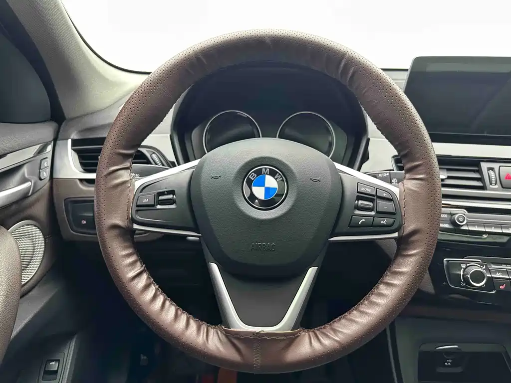 BMW X1 2022 — фото 17