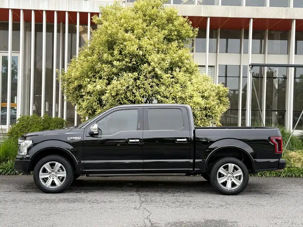 Ford F-150 Raptor 2020 — фото 2