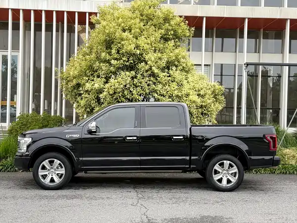 Ford F-150 Raptor 2020
