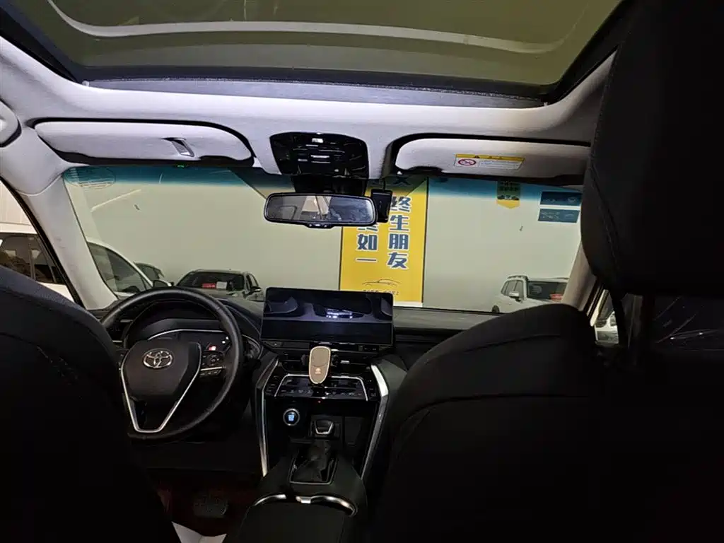 Toyota Harrier 2022 — фото 18