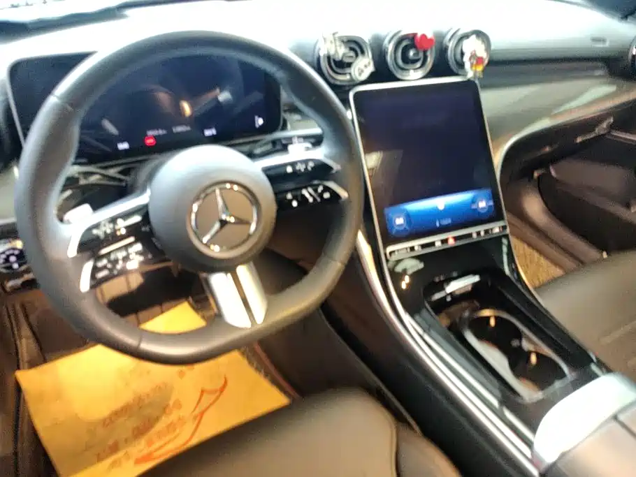 Mercedes-Benz C-Class 2024 — фото 12