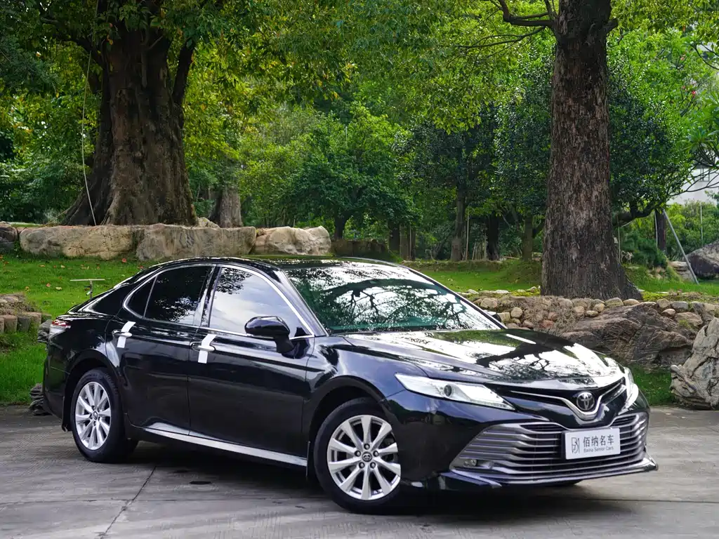 Toyota Camry 2020 — фото 4