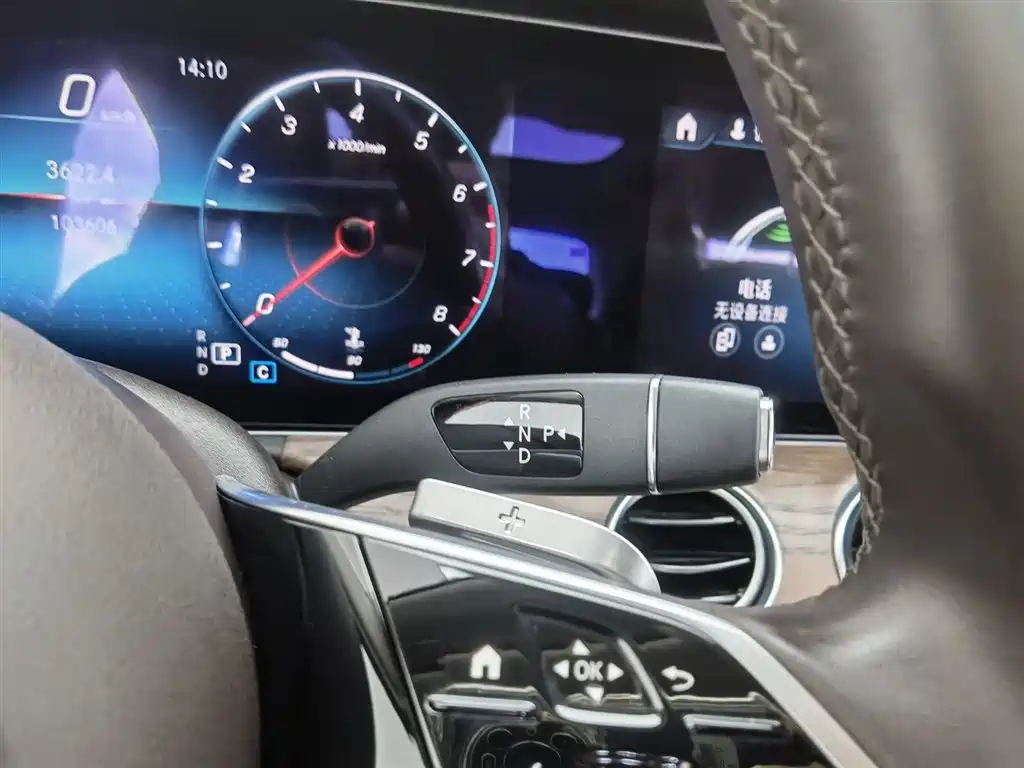 Mercedes-Benz E-Class 2022 — фото 13