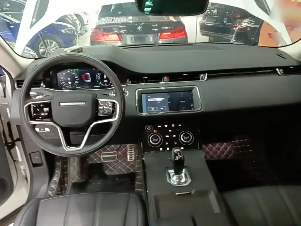 Land Rover Evoque 2022 — фото 10