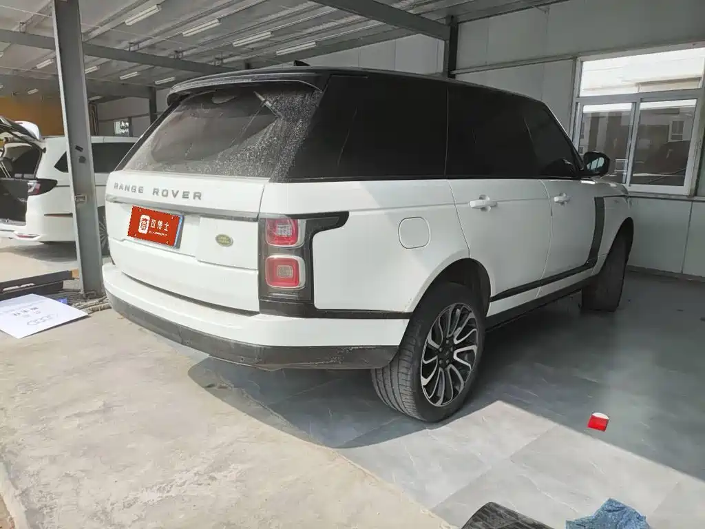 Land Rover Range Rover 2020 — фото 2